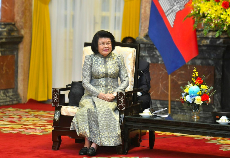 Chủ tịch Quốc hội Campuchia Samdech Khuon Sudary phát biểu tại buổi tiếp.