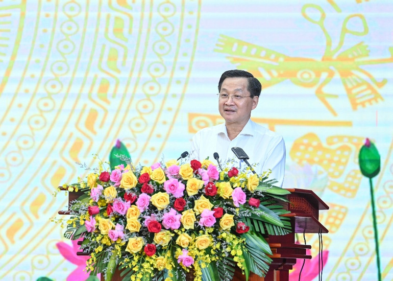 Phó Thủ tướng Chính phủ Lê Minh Khái phát biểu tại hội nghị. (Ảnh Duy Linh)