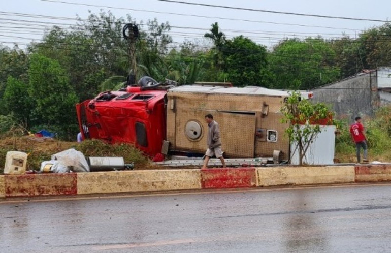 Hiện trường vụ tai nạn thương tâm.