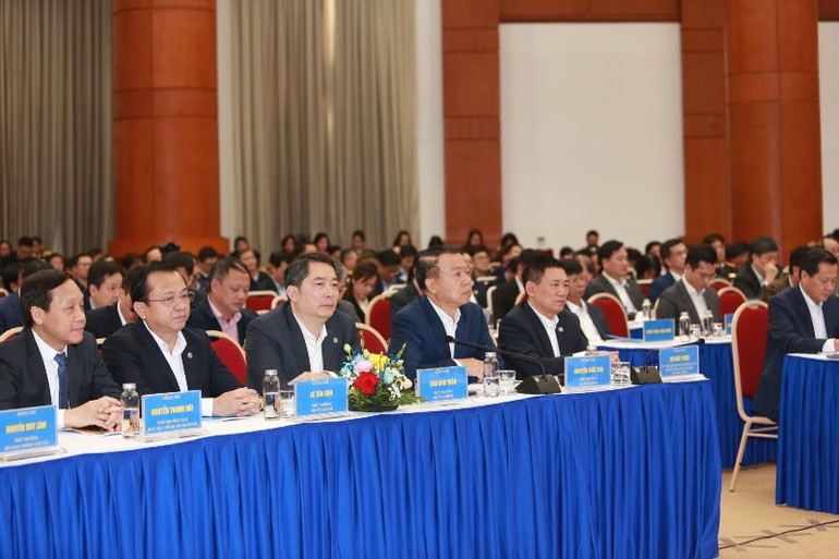 Các đại biểu tham dự hội nghị.