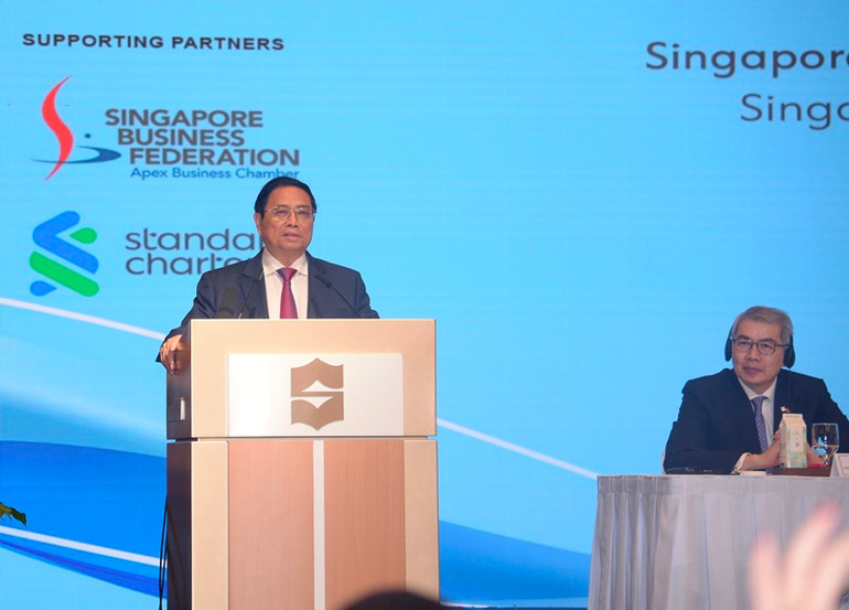 Thủ tướng Phạm Minh Chính phát biểu tại Diễn đàn Doanh nghiệp Việt Nam-Singapore.