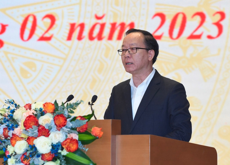 Giám đốc Bệnh viện Nhi Trung ương Trần Minh Điển phát biểu.