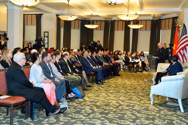 Quang cảnh buổi thăm.