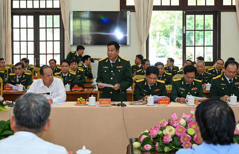 [Ảnh] Chủ tịch Quốc hội Vương Đình Huệ thăm, chúc Tết Bộ Chỉ huy quân sự tỉnh An Giang ảnh 6