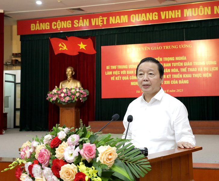 Đồng chí Trần Hồng Hà, Ủy viên Trung ương Đảng, Phó Thủ tướng Chính phủ gợi mở một số vấn đề về xây dựng và phát triển văn hóa, con người Việt Nam trong giai đoạn mới.