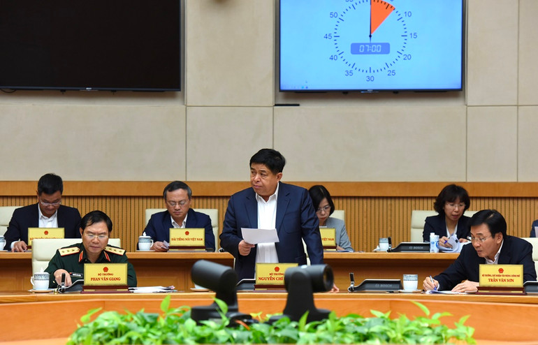 Bộ trưởng Kế hoạch và Đầu tư Nguyễn Chí Dũng phát biểu.