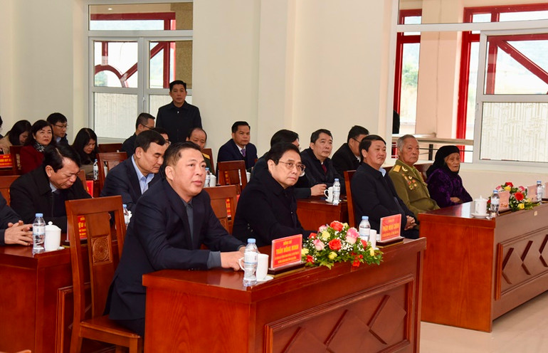 [Ảnh] Thủ tướng Phạm Minh Chính chúc Tết các đối tượng chính sách tỉnh Cao Bằng ảnh 1
