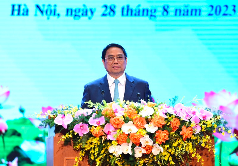 Thủ tướng Phạm Minh Chính phát biểu ý kiến tại hội nghị. Thủ tướng Phạm Minh Chính phát biểu ý kiến tại hội nghị.