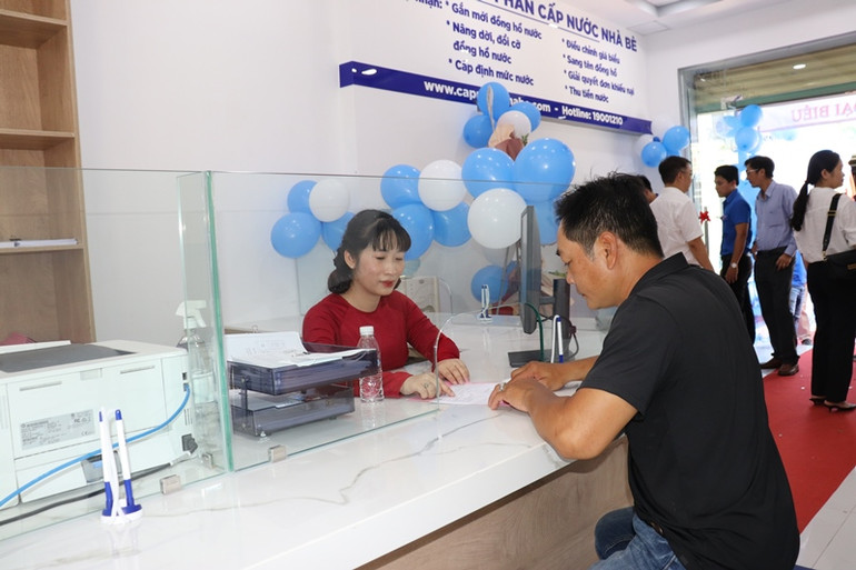 Nhân viên chăm sóc khách hàng.