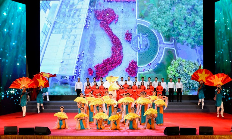 Chương trình văn nghệ chào mừng hội nghị. Chương trình văn nghệ chào mừng hội nghị.