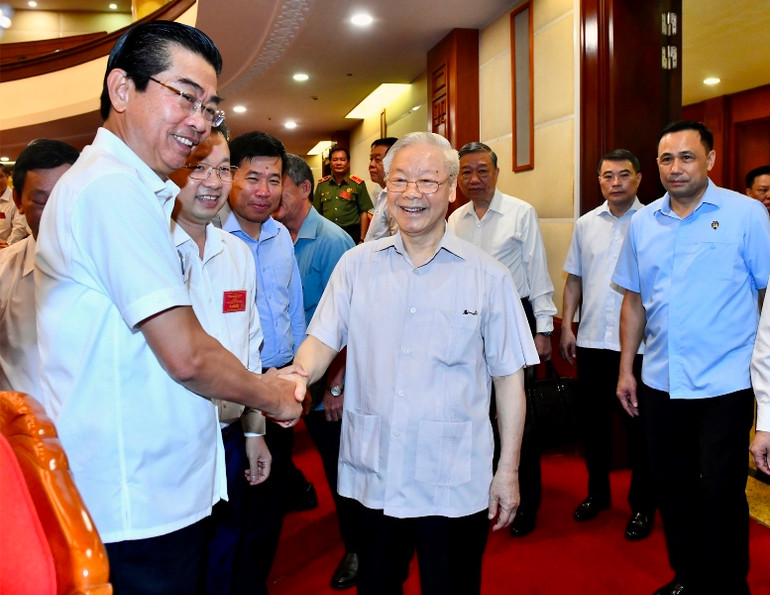 Tổng Bí thư Nguyễn Phú Trọng và các đồng chí lãnh đạo Đảng, Nhà nước dự hội nghị. (Ảnh: Đăng Khoa)