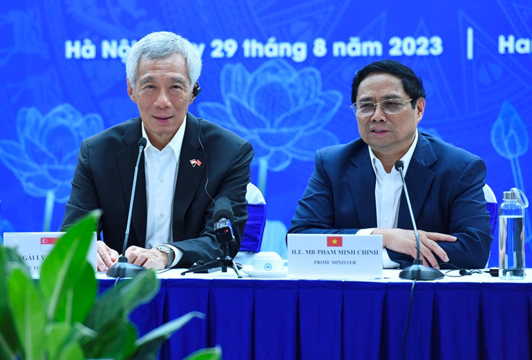 Thủ tướng Phạm Minh Chính trả lời các câu hỏi của sinh viên Việt Nam.