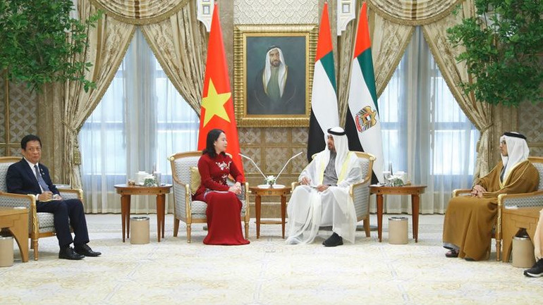 Phó Chủ tịch nước Võ Thị Ánh Xuân hội kiến Tổng thống UAE Sheikh Mohamed bin Zayed Al Nahyan. (Ảnh: TTXVN)