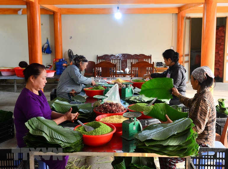 [Ảnh] Làng nghề bánh chưng gù Bản Tùy ở Hà Giang tất bật cho vụ Tết ảnh 10