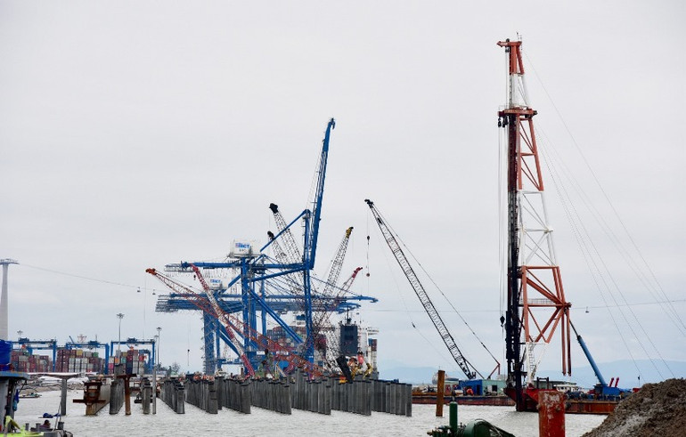 Cảng cửa ngõ quốc tế Hải Phòng. (Ảnh: Trần Hải)