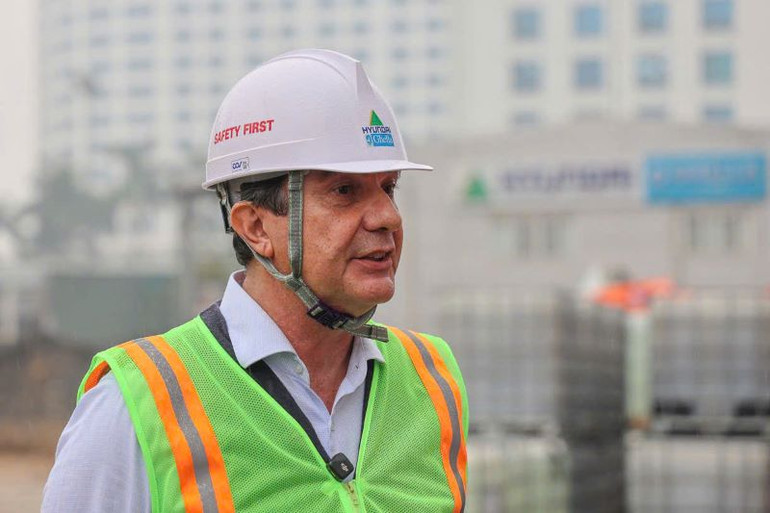 Ông Salvatore La Valle, Trưởng nhóm kỹ sư TBM, liên danh nhà thầu Hyundai & Ghella.