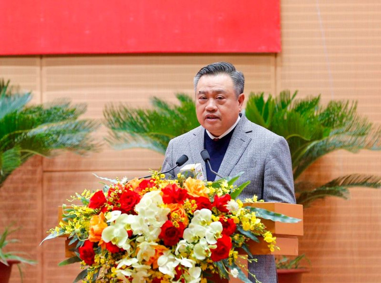 Chủ tịch Ủy ban nhân dân thành phố Hà Nội Trần Sỹ Thanh phát biểu tại hội nghị.