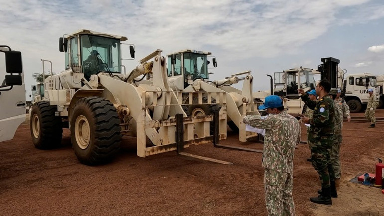 Các danh mục trang bị của Đội Công binh số 3 đều được phân loại rõ ràng, bảo quản tốt và sẵn sàng sử dụng. Các danh mục trang bị của Đội Công binh số 3 đều được phân loại rõ ràng, bảo quản tốt và sẵn sàng sử dụng.