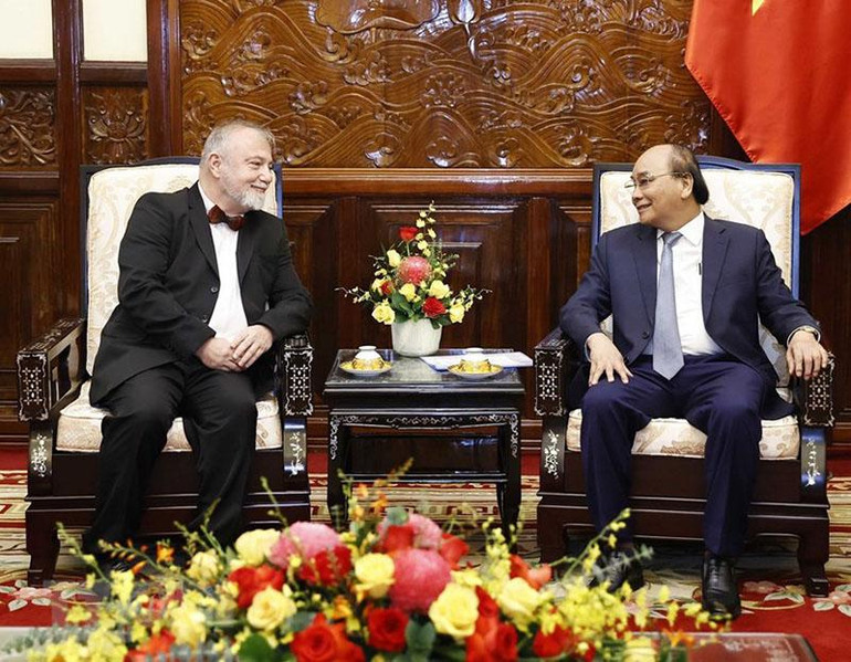 Chủ tịch nước tiếp Đại sứ Cộng hòa Séc Hynek Kmonicek. (ẢNH: TTXVN)