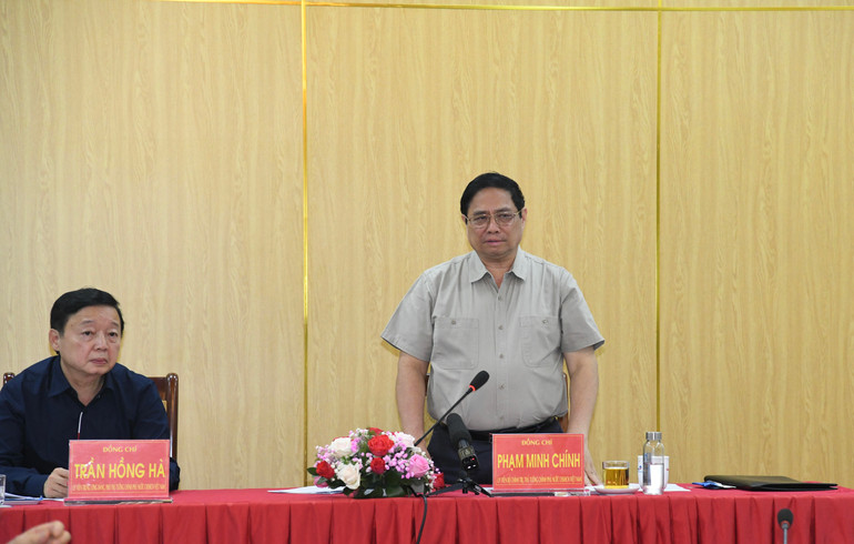 Thủ tướng Phạm Minh Chính chủ trì cuộc họp với các bộ, ngành, địa phương, đơn vị liên quan về dự án cao tốc Biên Hoà - Vũng Tàu giai đoạn 1.