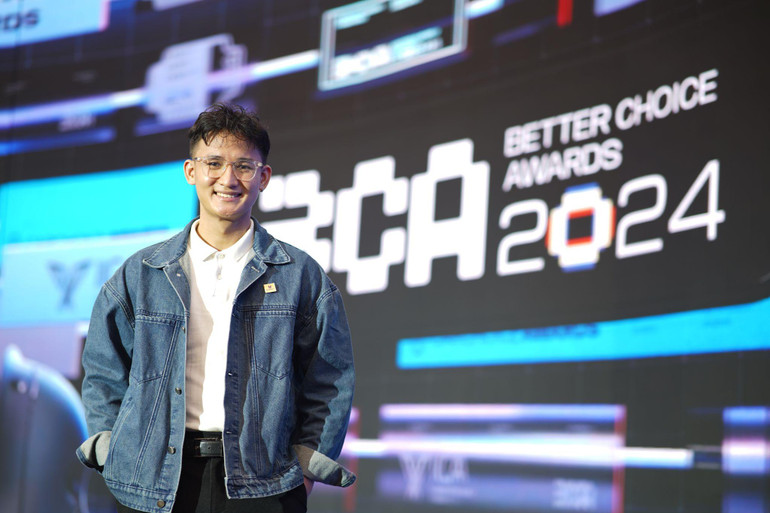 Ông Nguyễn Ngọc Tuyền dưới vai trò Quản lý quan hệ đối tác của Z15 Miracle tại đêm gala của giải thưởng Better Choice Awards 2024. Ông Nguyễn Ngọc Tuyền dưới vai trò Quản lý quan hệ đối tác của Z15 Miracle tại đêm gala của giải thưởng Better Choice Awards 2024.