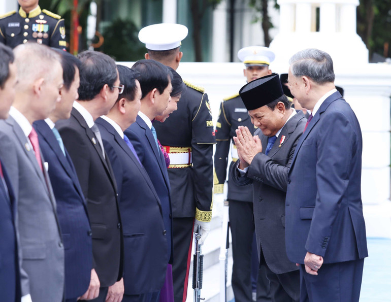 Lễ đón Tổng Bí thư Tô Lâm và Phu nhân tại Phủ Tổng thống. Ảnh: Thống Nhất/TTXVN