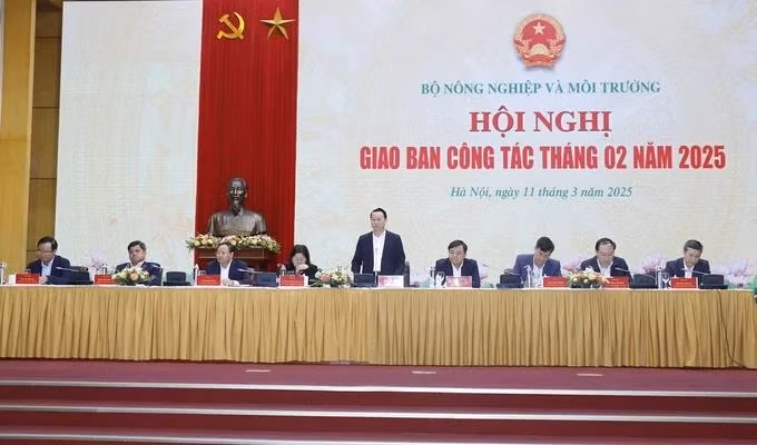 Bộ trưởng Đỗ Đức Duy chủ trì Hội nghị giao ban tháng 2 và triển khai thực hiện các nhiệm vụ quan trọng trong năm 2025. Bộ trưởng Đỗ Đức Duy chủ trì Hội nghị giao ban tháng 2 và triển khai thực hiện các nhiệm vụ quan trọng trong năm 2025.