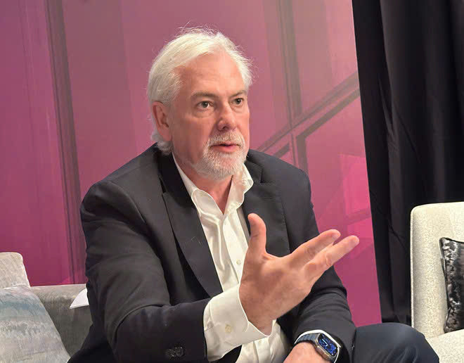 Ông Jacek Olczak - Tổng Giám đốc Tập đoàn Philip Morris International. Ông Jacek Olczak - Tổng Giám đốc Tập đoàn Philip Morris International.