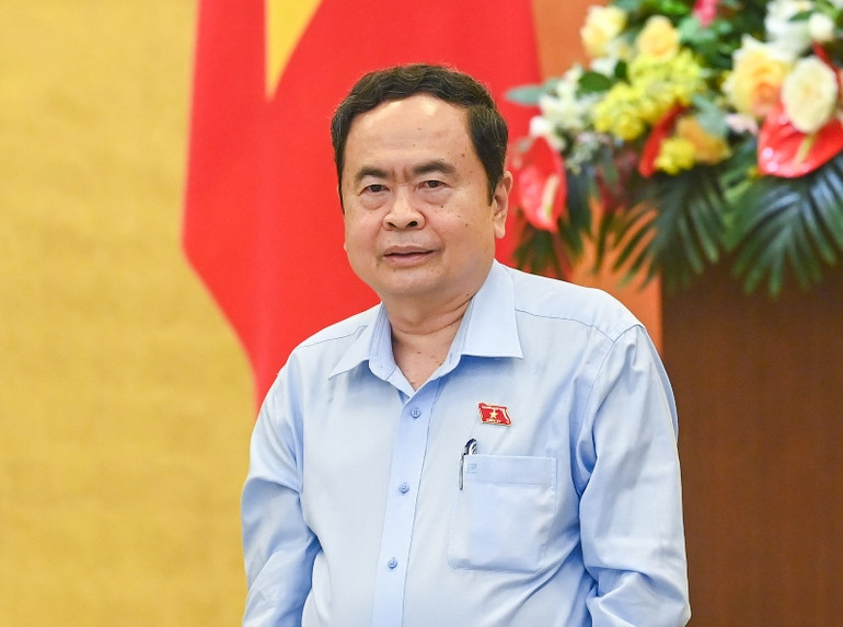 Chủ tịch Quốc hội Trần Thanh Mẫn phát biểu kết luận buổi làm việc. (Ảnh Duy Linh) Chủ tịch Quốc hội Trần Thanh Mẫn phát biểu kết luận buổi làm việc. (Ảnh Duy Linh)