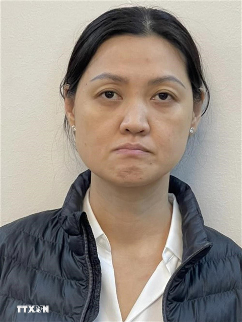 4 bị can trong vụ án xảy ra tại Nhà Xuất bản giáo dục Việt Nam, từ trái sang phải, từ trên xuống dưới: Nguyễn Đức Thái, Đinh Quốc Khánh, Nguyễn Thị Thanh Thủy và Tô Mỹ Ngọc. (Ảnh: TTXVN phát)