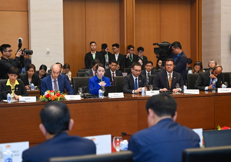 Đại diện các doanh nghiệp Hội đồng Kinh doanh Hoa Kỳ-ASEAN dự cuộc làm việc. (Ảnh: DUY LINH)