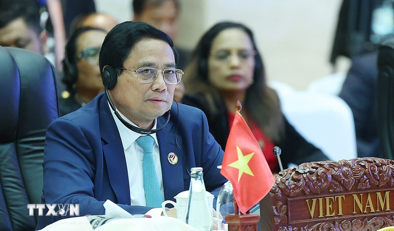 Thủ tướng Phạm Minh Chính phát biểu tại Hội nghị Cấp cao đặc biệt ASEAN - Canada về Thúc đẩy Kết nối và Tự cường. (Ảnh: Dương Giang/TTXVN)