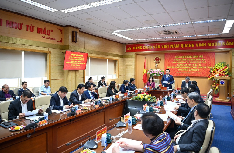 Quang cảnh cuộc làm việc tại Bộ Y tế.