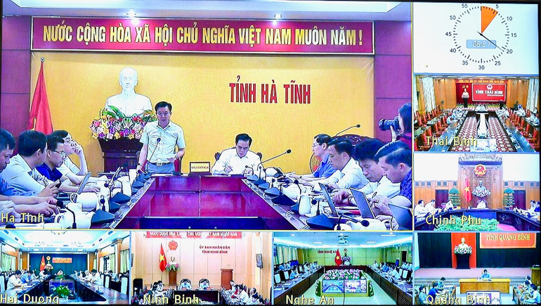 Đại diện lãnh đạo Tỉnh Hà Tĩnh phát biểu tại điểm cầu Hà Tĩnh.