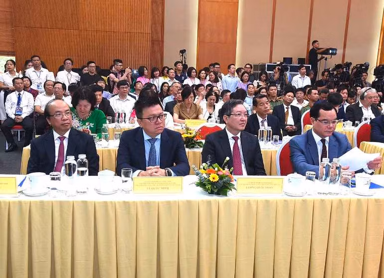 Các đại biểu tham dự sự kiện.