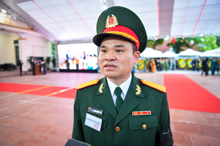 Thượng Tá Lại Đức Mạnh, Chính trị viên, Ban Chỉ huy Quân sự huyện Đông Anh.