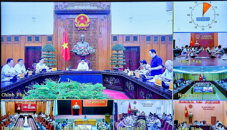 Cuộc họp diễn ra tại Văn phòng Chính phủ và trực tuyến đến 6 tỉnh, thành phố.