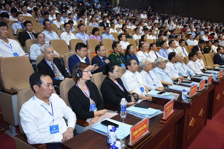 Các đại biểu trong nước và quốc tế tham dự Hội nghị công bố Quy hoạch tỉnh Ninh Bình thời kỳ 2021-2030, tầm nhìn đến năm 2050.