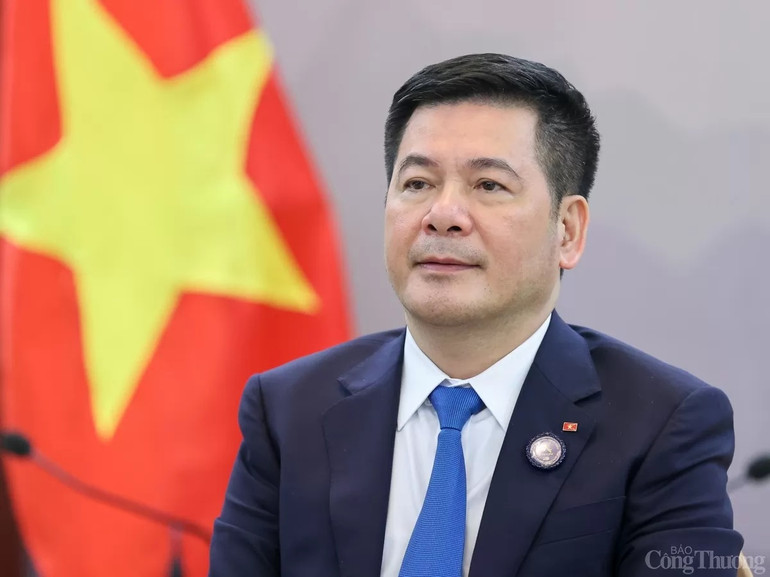 Bộ trưởng Bộ Công thương Nguyễn Hồng Diên cho biết, sự kiện ký kết Hiệp định CEPA Việt Nam-UAE là dấu mốc lịch sử tạo đột phá quan hệ hợp tác kinh tế, thương mại, đầu tư hai nước, mở ra con đường lớn cho Việt Nam tiến sâu vào thị trường Trung Đông-châu Phi.