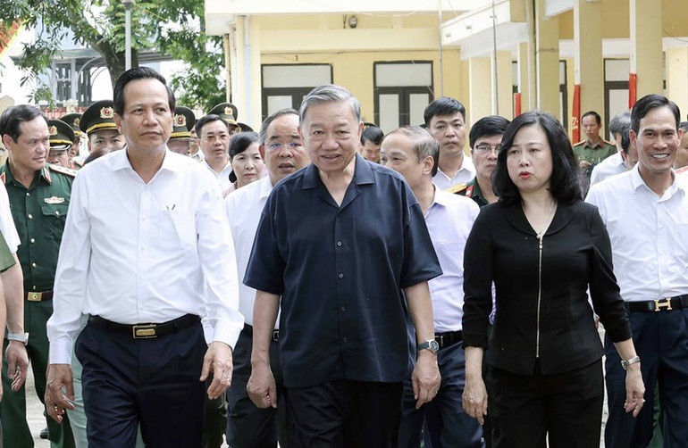 Chủ tịch nước Tô Lâm đến thăm Trung tâm Điều dưỡng thương binh Thuận Thành. (Ảnh: Nhan Sáng-TTXVN) Chủ tịch nước Tô Lâm đến thăm Trung tâm Điều dưỡng thương binh Thuận Thành. (Ảnh: Nhan Sáng-TTXVN)