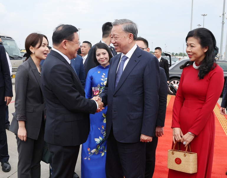 Lễ tiễn Tổng Bí thư, Chủ tịch nước Tô Lâm và Phu nhân tại sân bay quốc tế Bạch Vân, thành phố Quảng Châu, tỉnh Quảng Đông,Trung Quốc. (Ảnh: Trí Dũng – TTXVN) Lễ tiễn Tổng Bí thư, Chủ tịch nước Tô Lâm và Phu nhân tại sân bay quốc tế Bạch Vân, thành phố Quảng Châu, tỉnh Quảng Đông,Trung Quốc. (Ảnh: Trí Dũng – TTXVN)