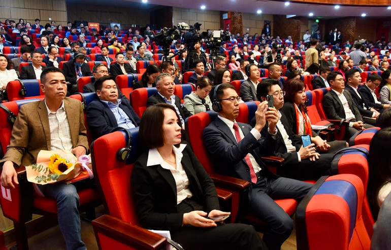 Các đại biểu tham dự hội nghị. Các đại biểu tham dự hội nghị.