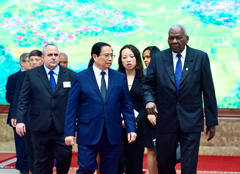 Thủ tướng Phạm Minh Chính và Chủ tịch Quốc hội Cuba Esteban Lazo Hernandez. Thủ tướng Phạm Minh Chính và Chủ tịch Quốc hội Cuba Esteban Lazo Hernandez.