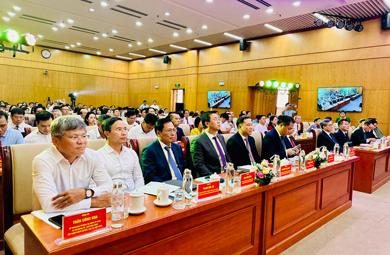 Các đại biểu tham dự Hội nghị.