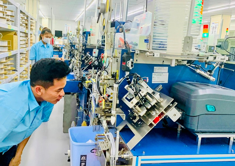 Sản xuất tại Công ty TNHH điện tử Chilisin Việt Nam tại Khu công nghiệp Vsip (Hải Phòng). Ảnh: NGÔ QUANG DŨNG