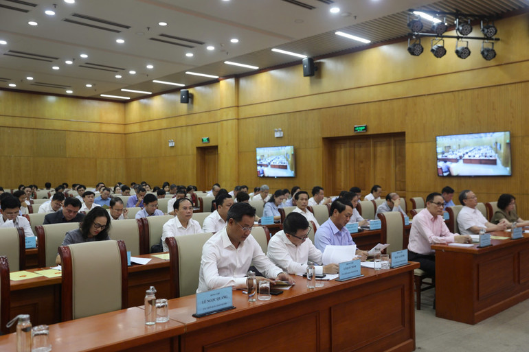 Các đại biểu dự hội nghị.