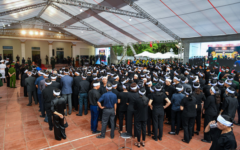 Toàn cảnh Lễ viếng Tổng Bí thư Nguyễn Phú Trọng: Trang nghiêm và xúc động ảnh 32