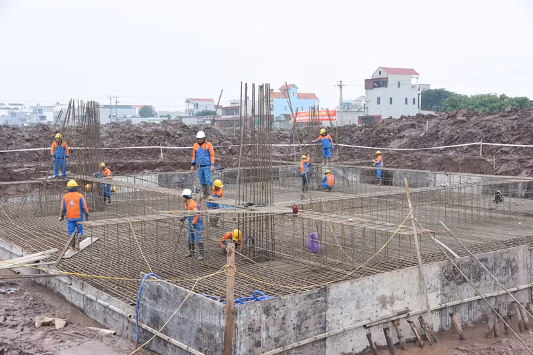 Công trường thi công Dự án Đường dây 500kV Nam Định 1-Thanh Hóa. Công trường thi công Dự án Đường dây 500kV Nam Định 1-Thanh Hóa.