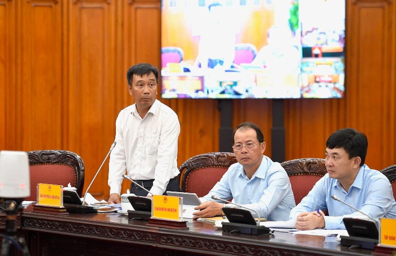 Chủ tịch HĐTV Tổng công ty Truyền tải điện quốc gia (EVNNPT) Nguyễn Tuấn Tùng phát biểu.