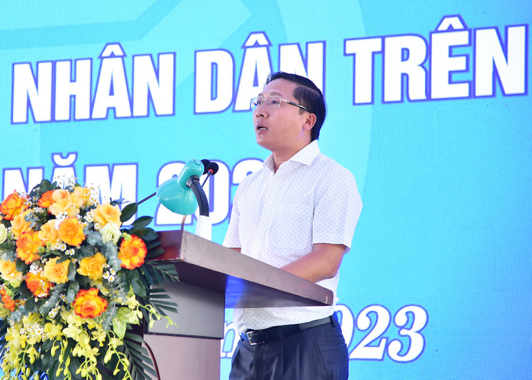 Bí thư Huyện ủy Mê Linh Nguyễn Thanh Liêm phát biểu khai mạc lễ phát động Chương trình Khám, quản lý sức khỏe cho nhân dân trên địa bàn huyện Mê Linh năm 2023. Bí thư Huyện ủy Mê Linh Nguyễn Thanh Liêm phát biểu khai mạc lễ phát động Chương trình Khám, quản lý sức khỏe cho nhân dân trên địa bàn huyện Mê Linh năm 2023.